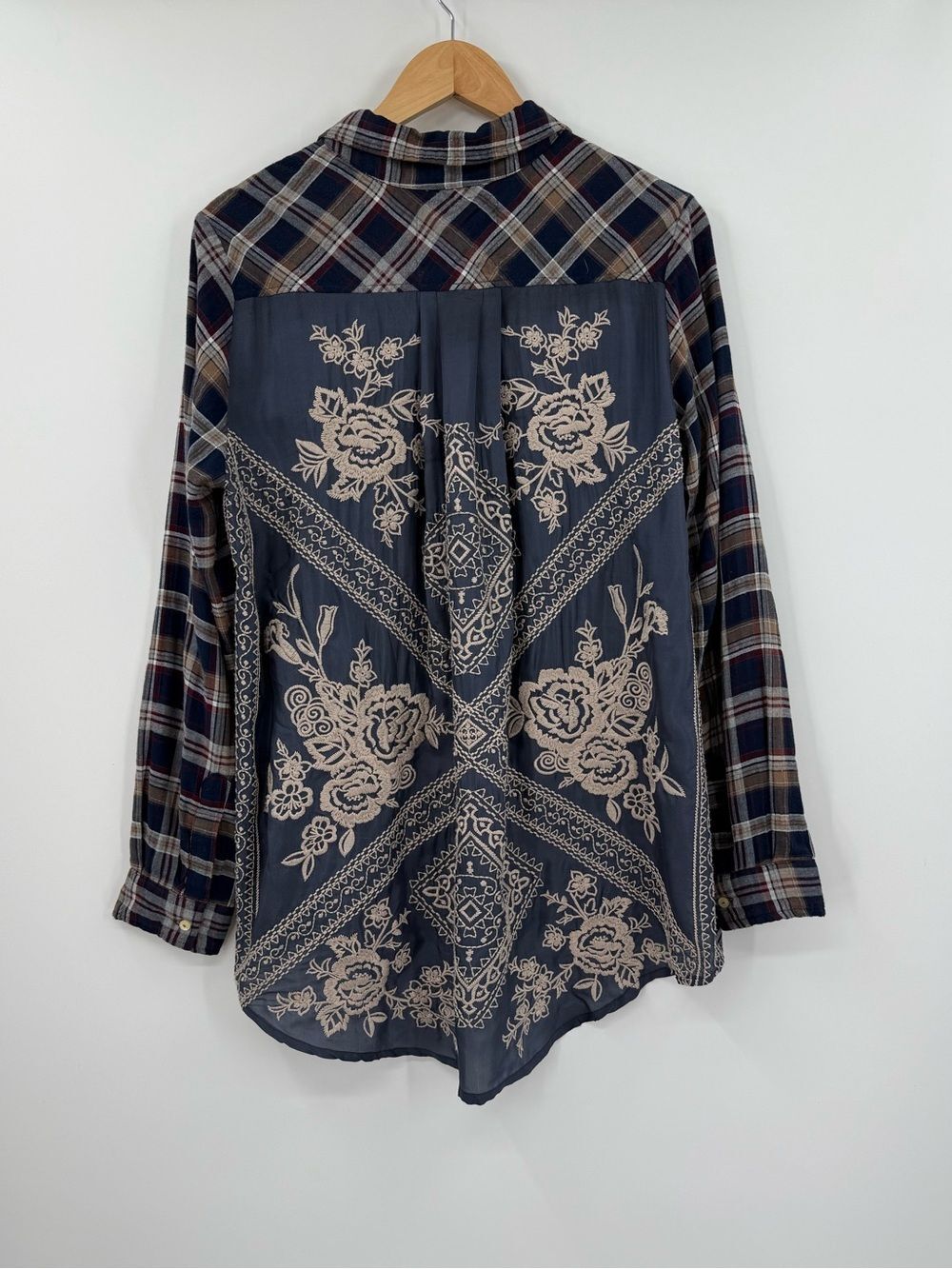 Johnny Was 3J Workshop Plaid Embroidered Button Down | Navy | Medium